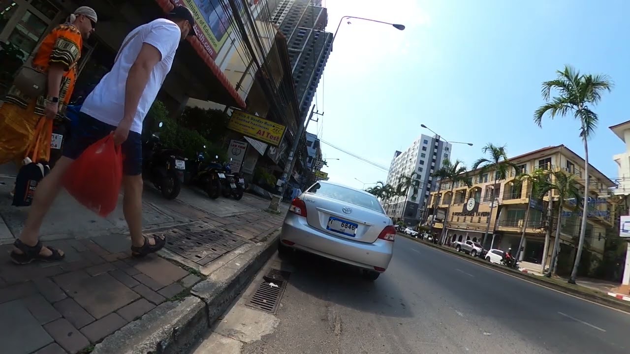 Jomtien Beach hotel to Easy ABC and back to hotel pt 1