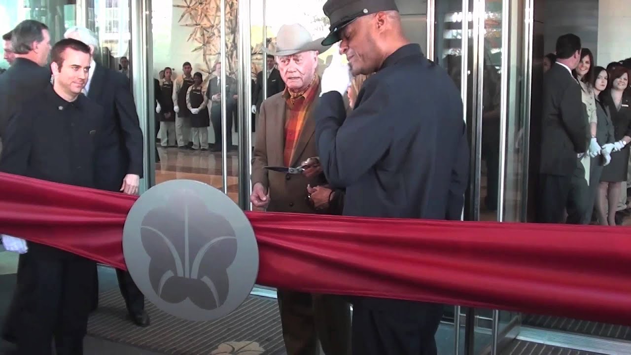 Larry Hagman & Linda Gray - Omni Ribbon Cutting