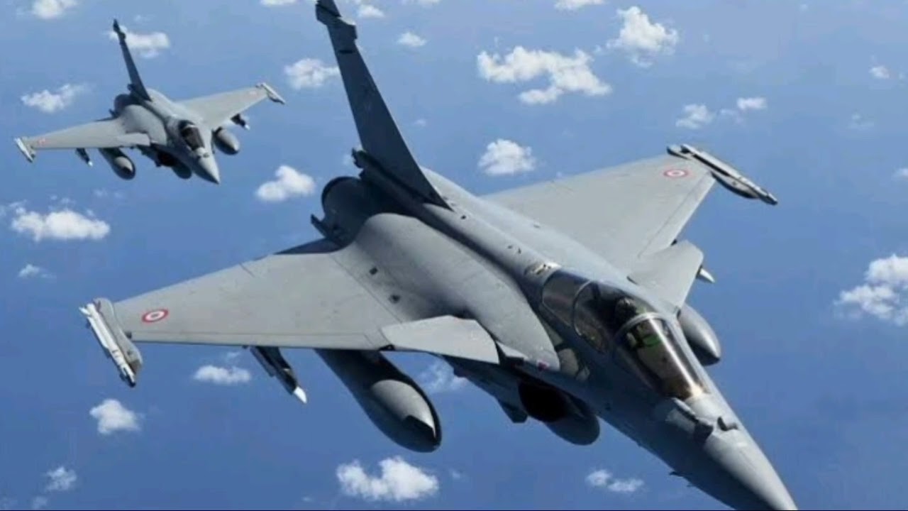 Indian Defence Updates : Rafale Fighter Jet, Sukhoi-30MKI, Brahmos Missile
