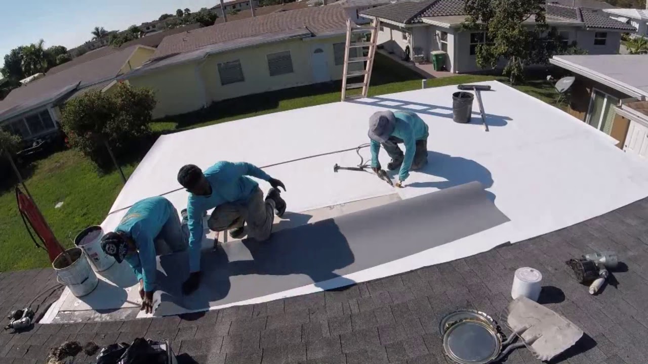 How to replace a flat roof in Boca Raton Florida