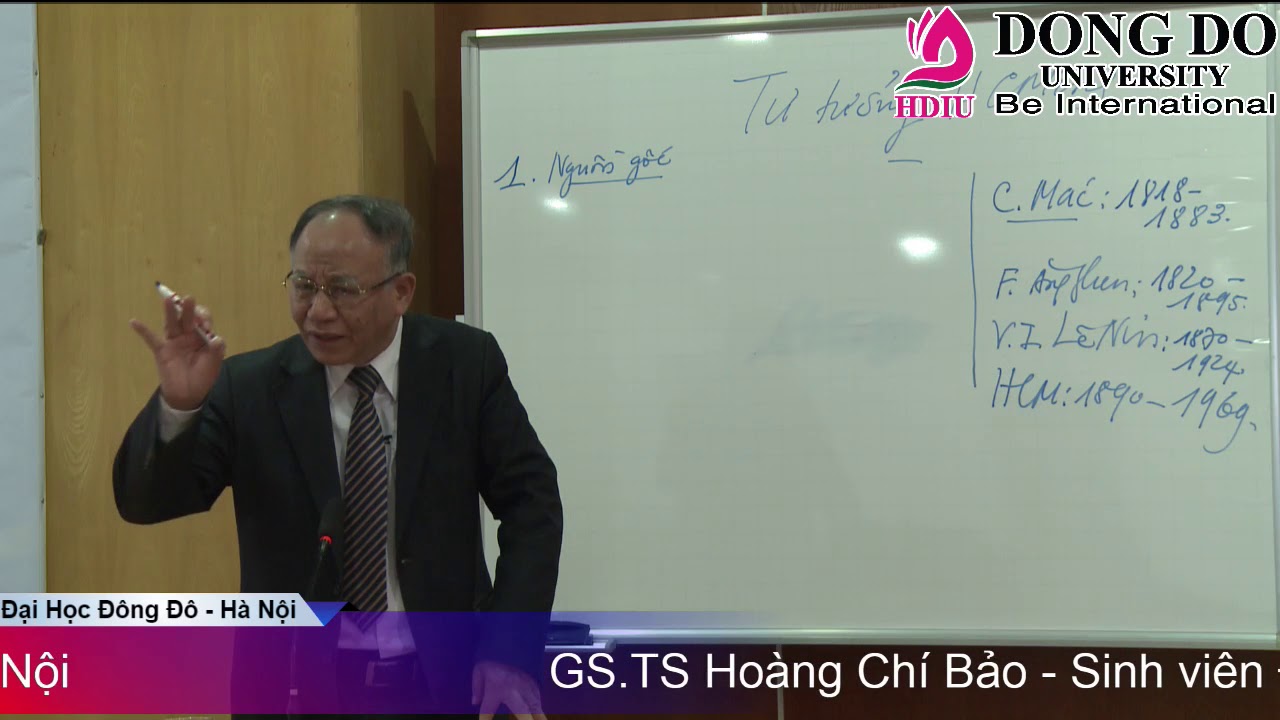 GS.TS Hoàng Chí Bảo giảng dạy các môn học lý luận chính trị