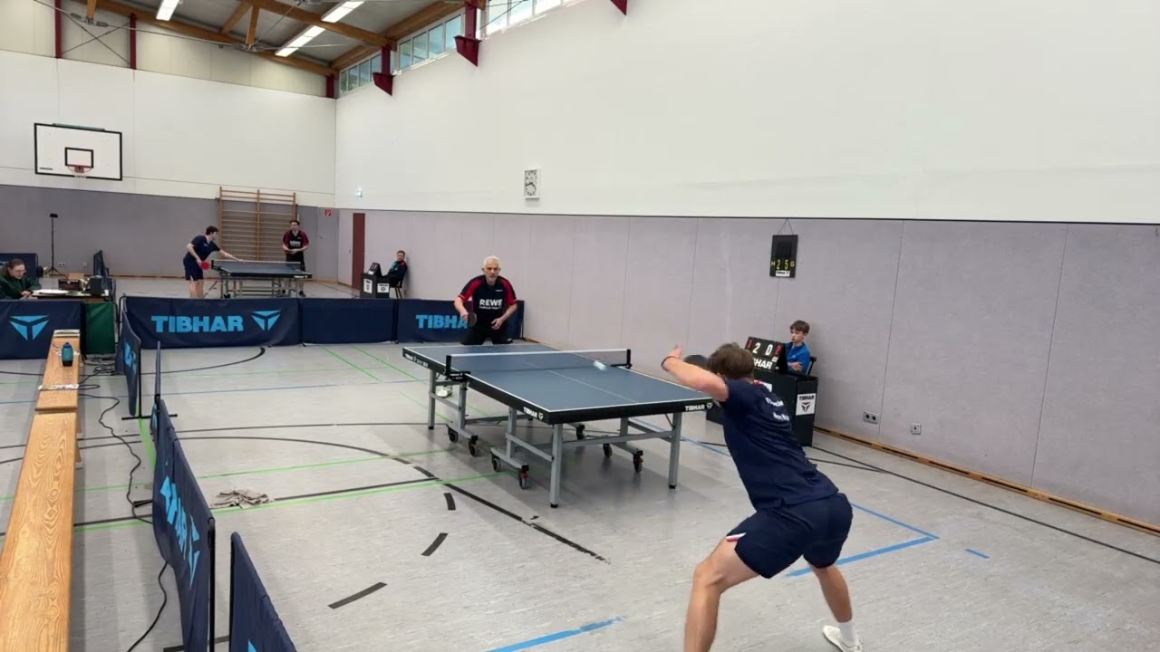 6-facher Deutscher Meister strauchelt | H. Wiche vs. G.Z. Böhm | Oberliga Tischtennis