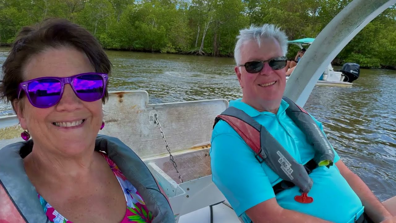Управляйте собственным двухместным скоростным катером на острове Марко!! 🚤🐬