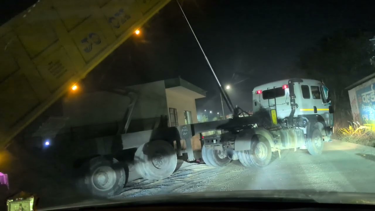 Material unloading 