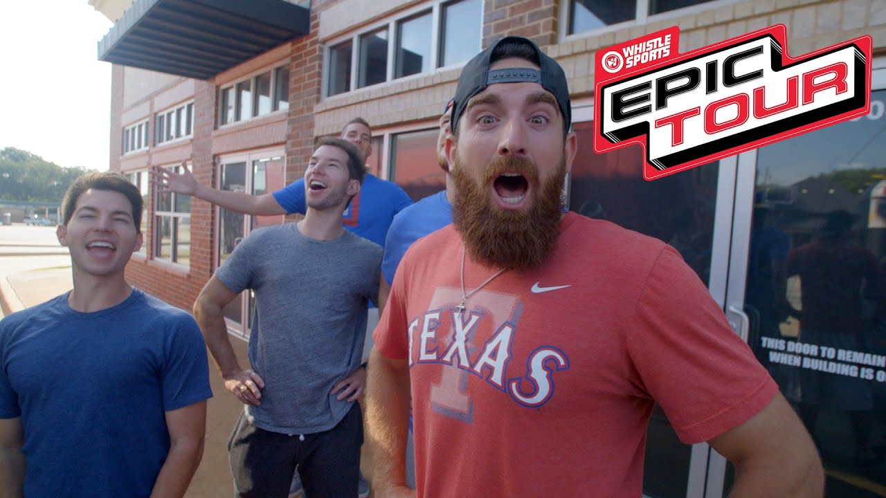 Dude Perfect Kicks Off The Epic Tour At The Red River Showdown!