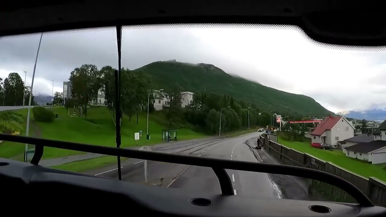 The Ultimate Arctic Circle Adventure: A Breathtaking Bus Ride from Tromsø to Narvik