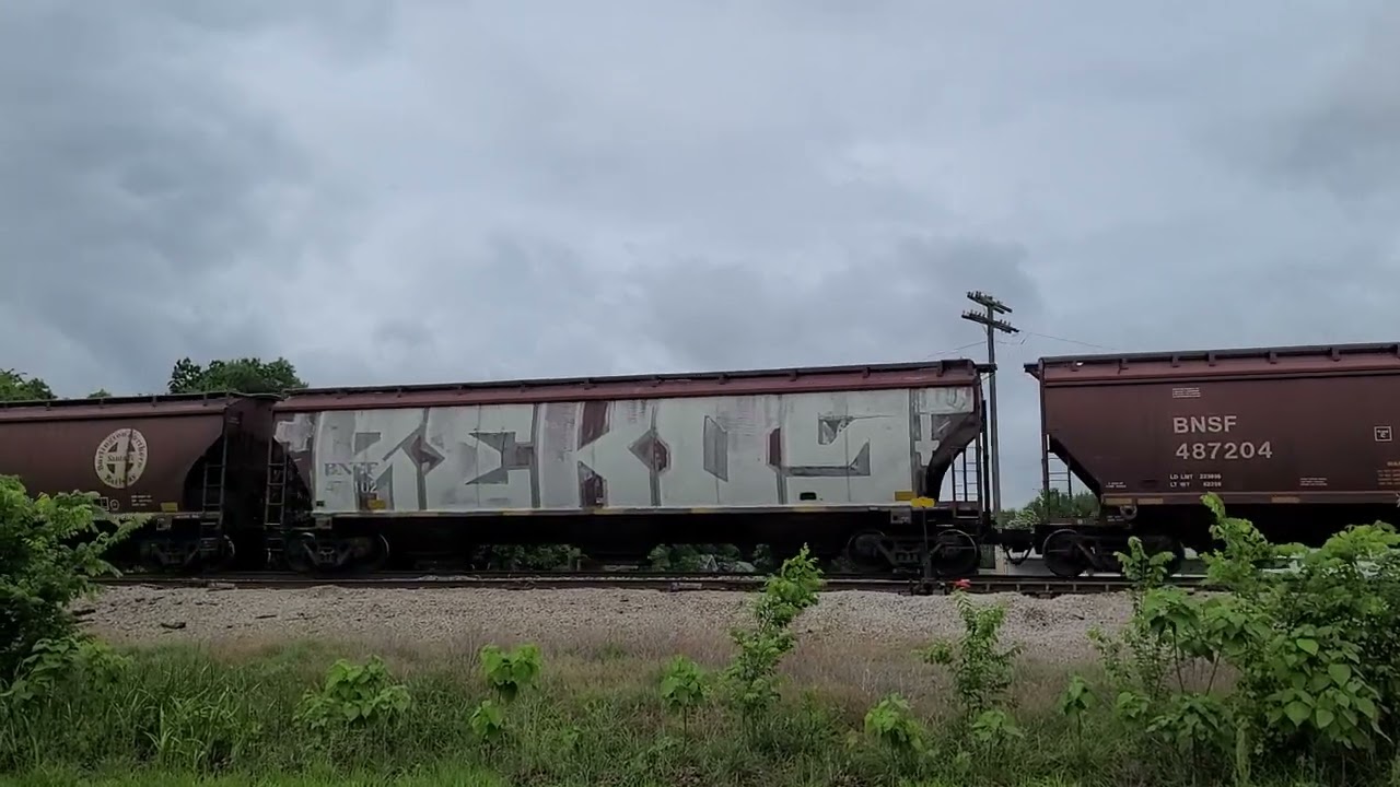 BNSF 7099, 3869 & DPU 5062