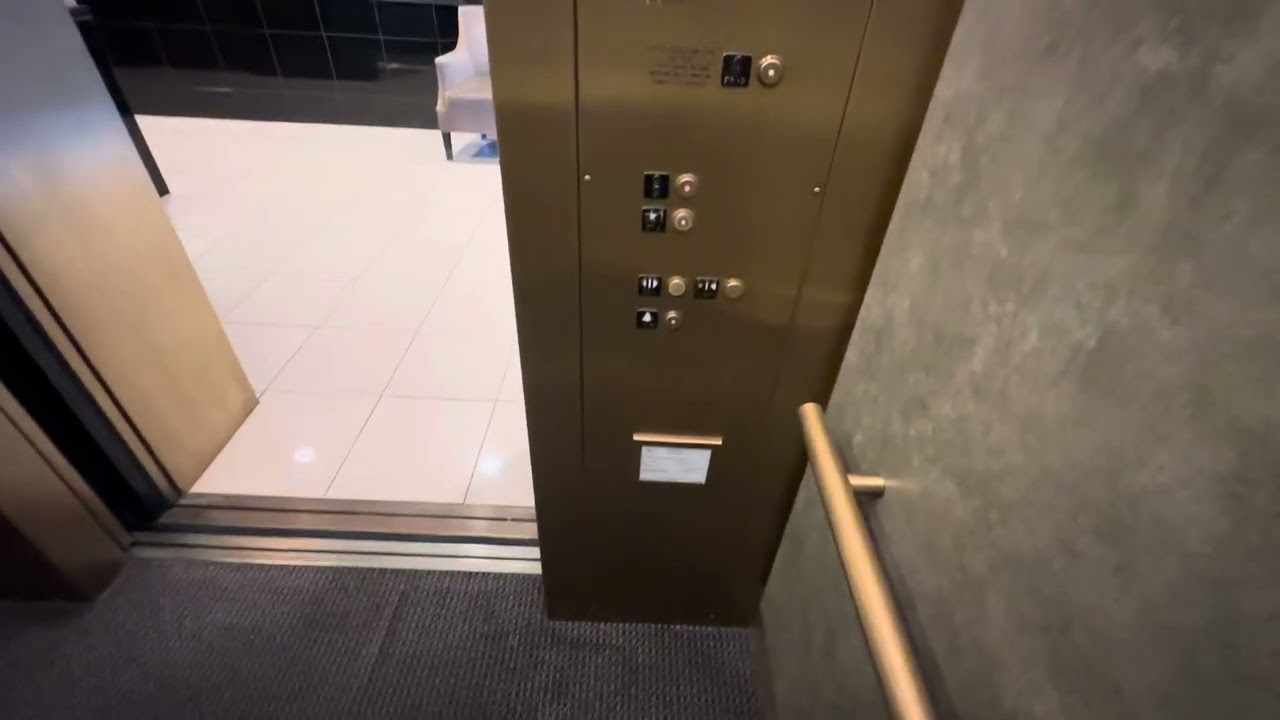 Schindler Hydraulic Elevator @ Nordstrom Burlington Mall Burlington, MA
