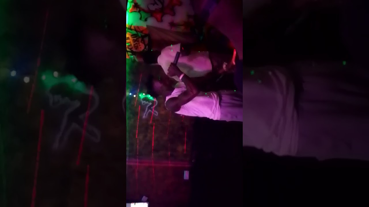 brandnew boy arts performing ata 680club mauche thanks so much funz