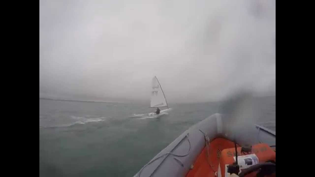 RS Aero - Reach and Gybe at Lymington, May 2015