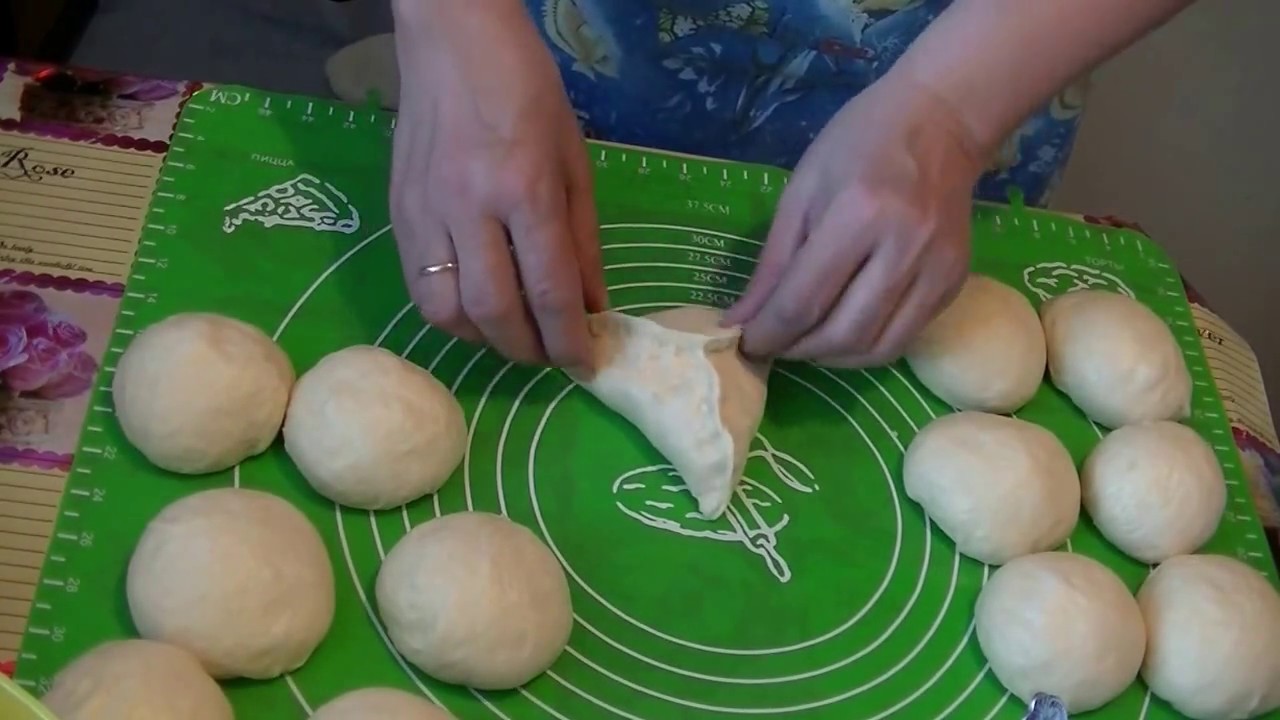 Дрожжевое тесто.Любимые пирожки с луком и яйцом.