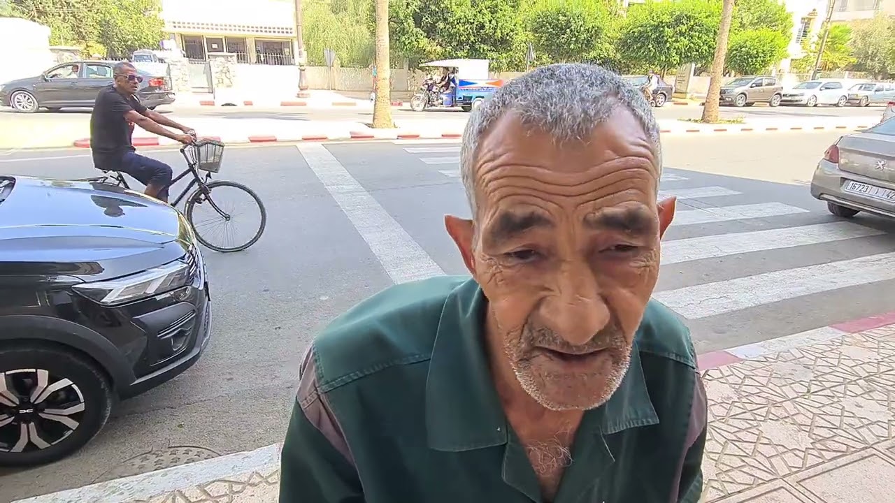 اجيو تشوفوا رجل مسن يتعرض اع.ت.د.اء ش.ن.ي.ع من طرف ابن اخته