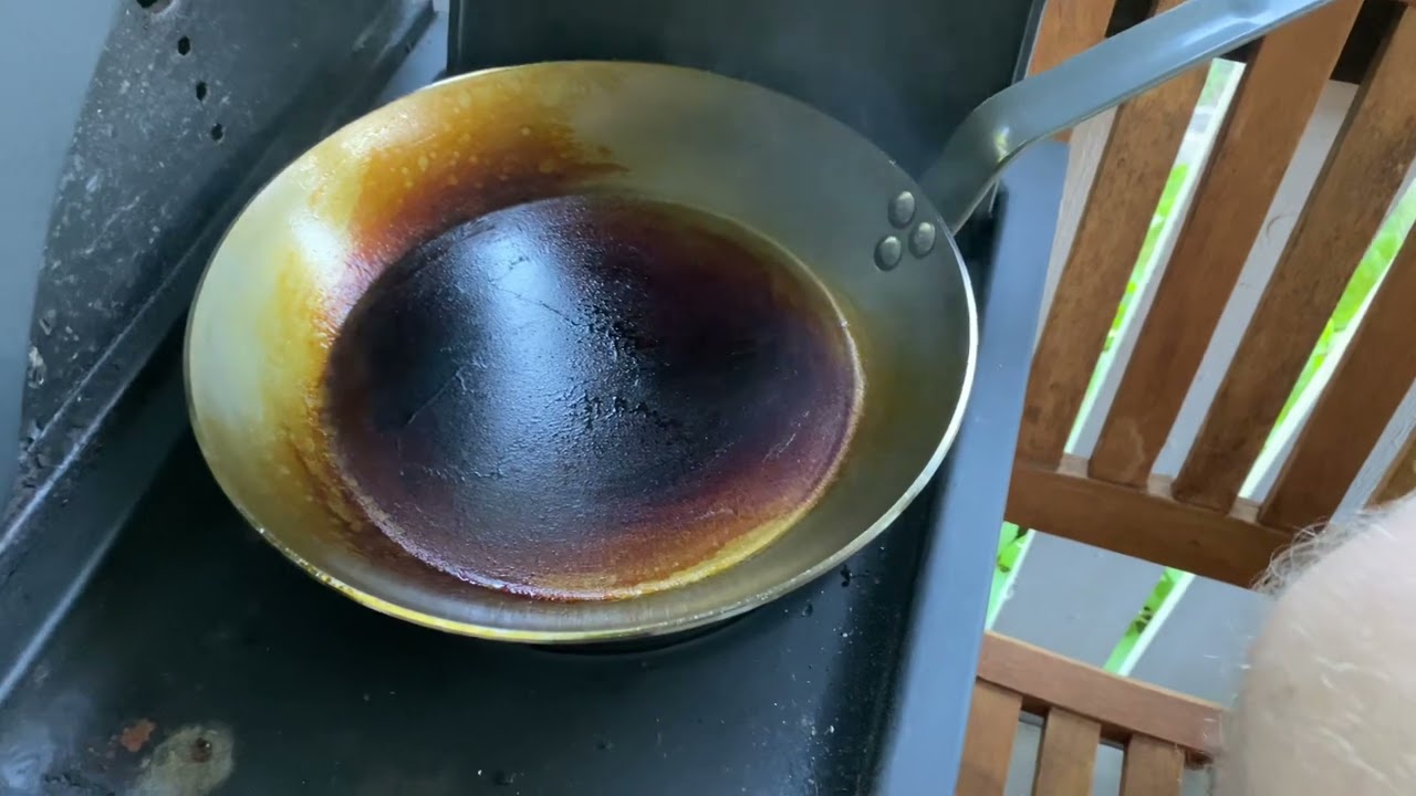 de Buyer Mineral B hiiliteräspannu