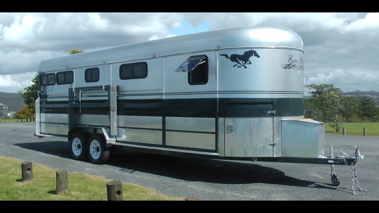Luxury Accommodation Horse or Bike Float/Caravan