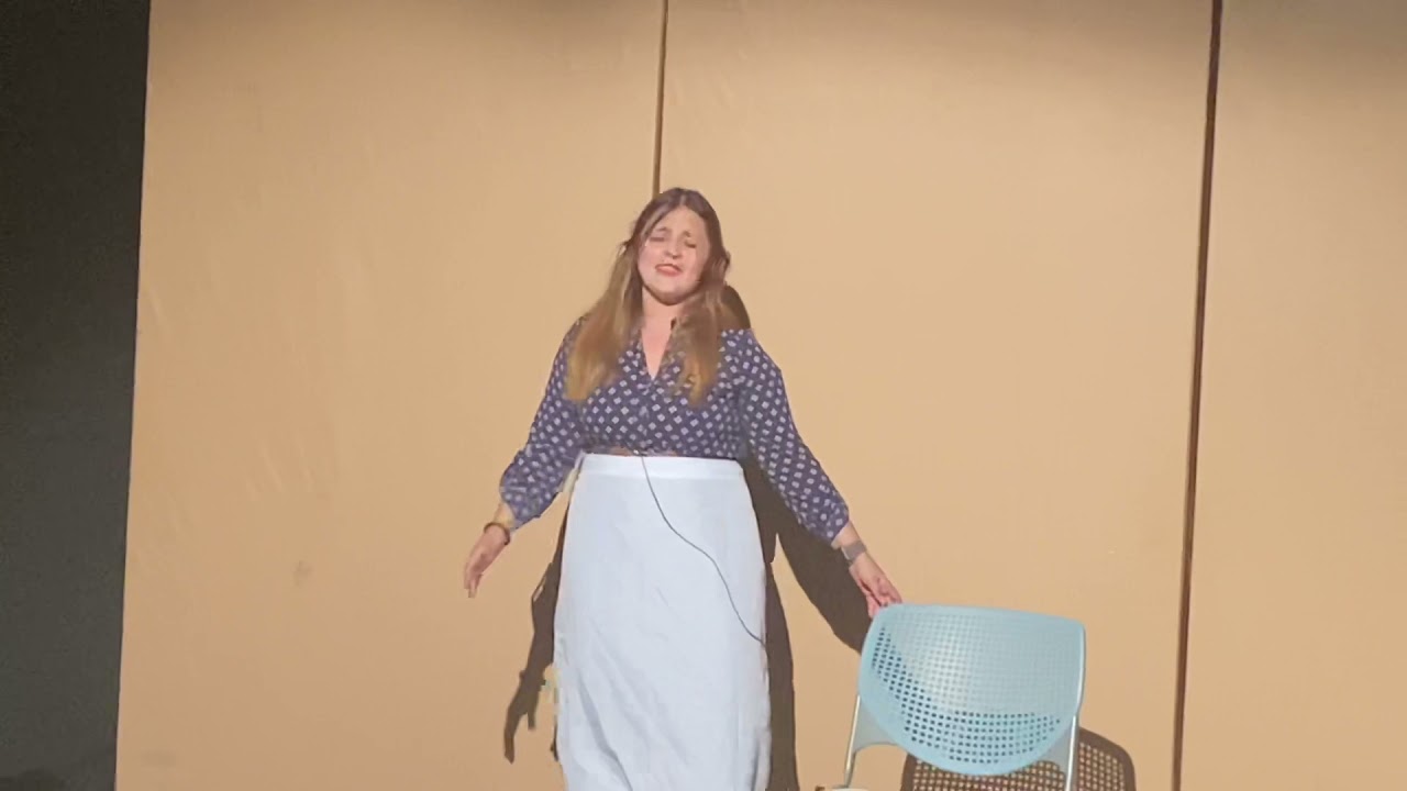 She used to be mine waitress - Anna Sof&iacute;a De Ordu&ntilde;a