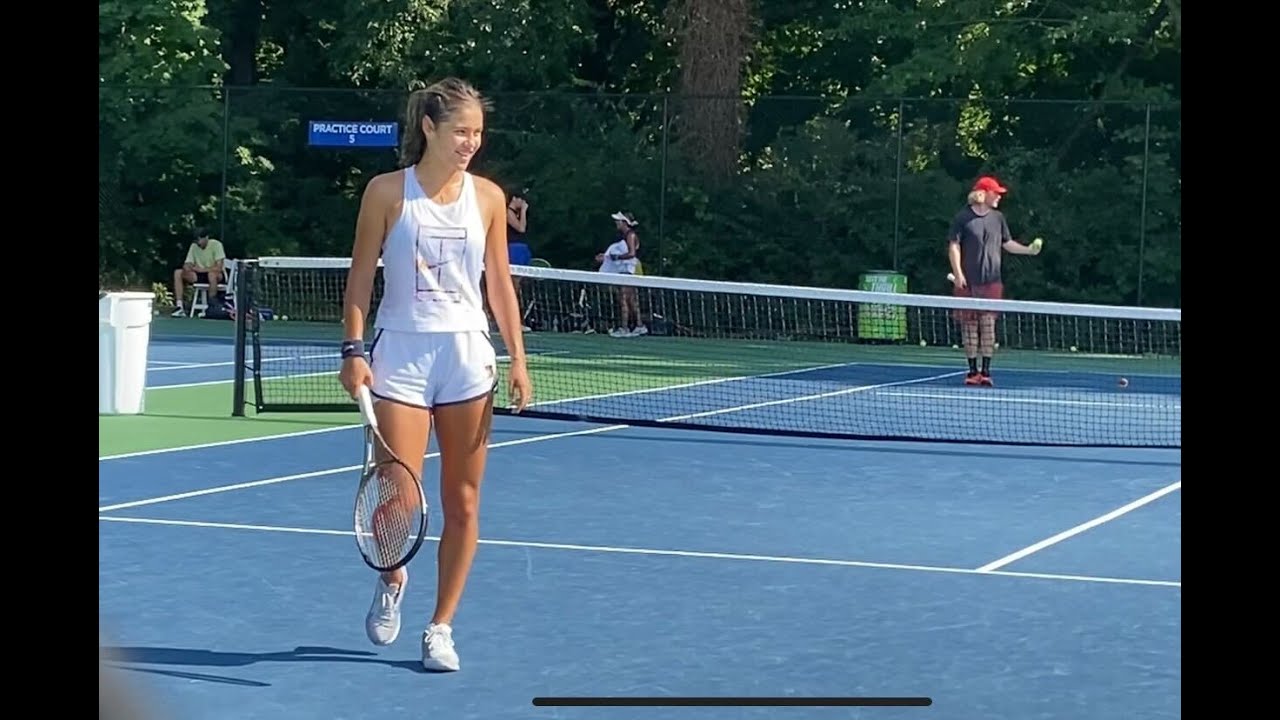 Emma Raducanu trained by her new coach like a newbie at Citi Open 2022