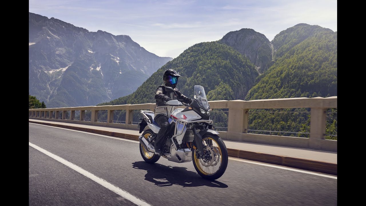 Nova Honda Transalp 750 &ndash; As montanhas est&atilde;o chamando