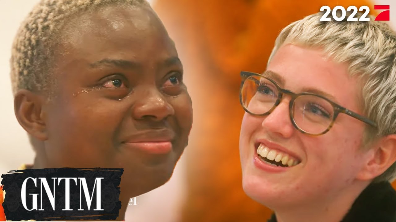 Liebe Botschaften aus der Heimat -  beim videochatten fließen die Tränen | GNTM 2022 ProSieben