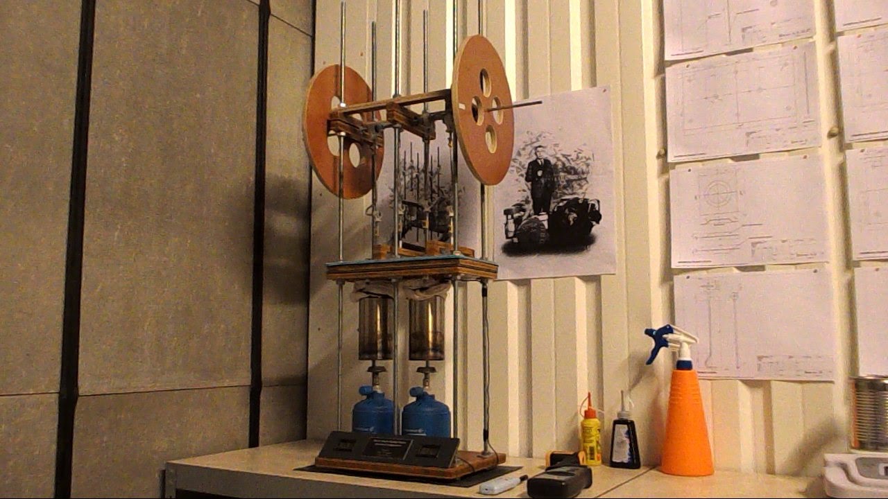 Two-Cylinder Stirling Engine - Running Engine