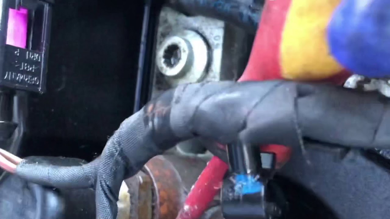 Cambiando inyectores al Seat leon 2 penúltima parte