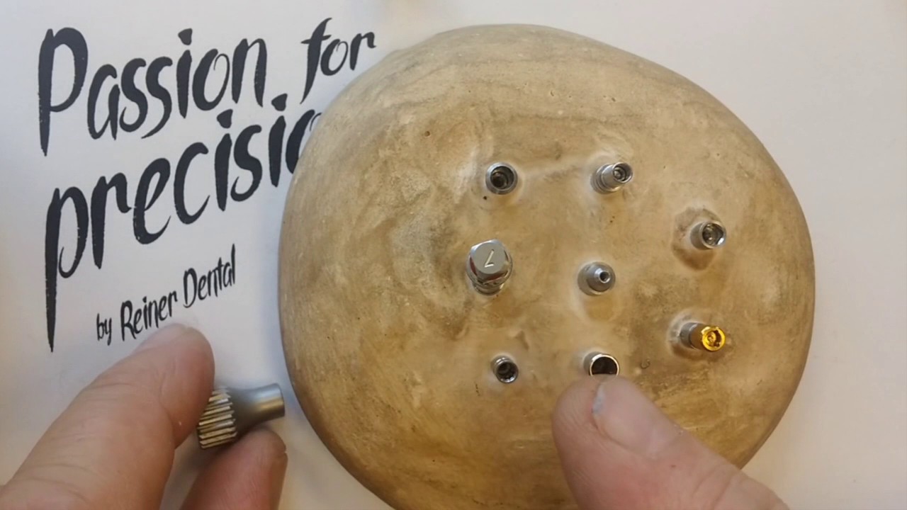 Como Extraer un Tornillo coronado de un implante dental
