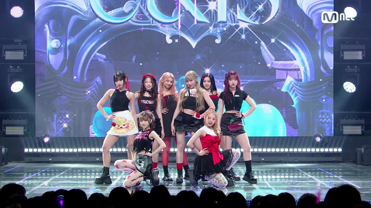 UNIS(유니스) - SUPERWOMAN #엠카운트다운 EP.837 | Mnet 240411 방송