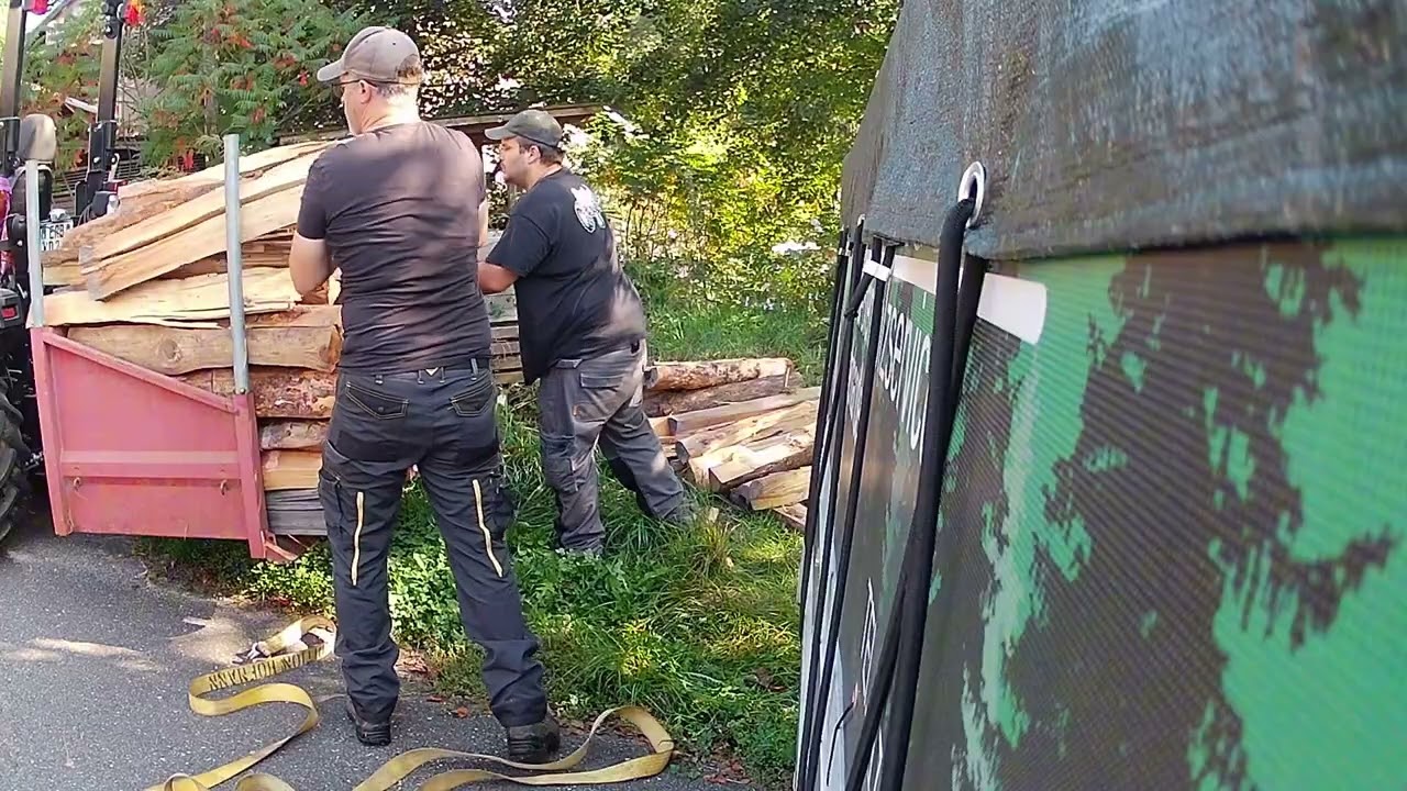 Holztransport im Odenwald mit dem Ford Dexta und Solis 26