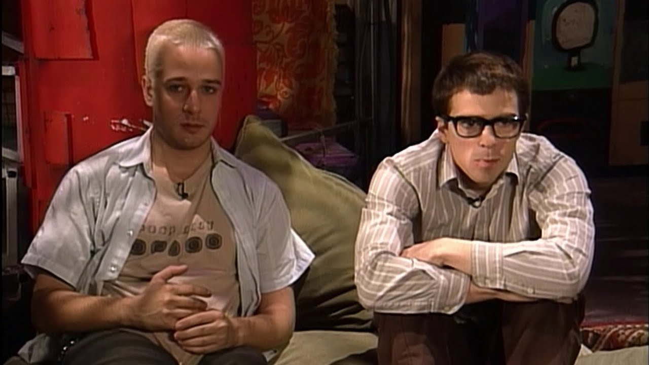 Rivers Cuomo and Matt Sharp interview for MTV (November 18, 1994)