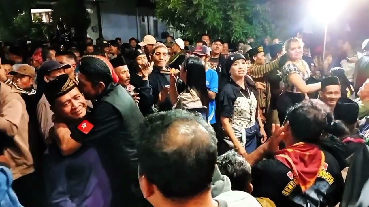KAPILUT COVER LAGU GAJAH GAJAHAN KRONO JOYO