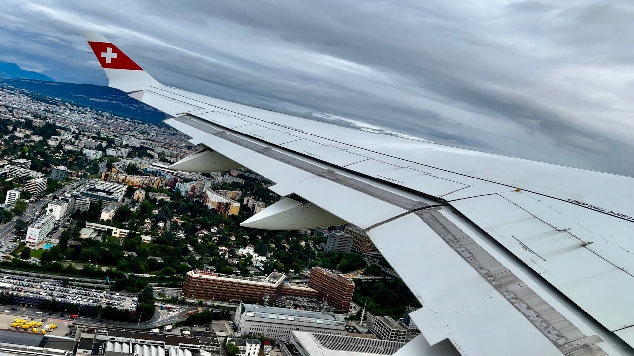 [4K] Amazing Geneva Takeoff | SWISS | Airbus A220-300 | GVA | LX528 | HB-JCH