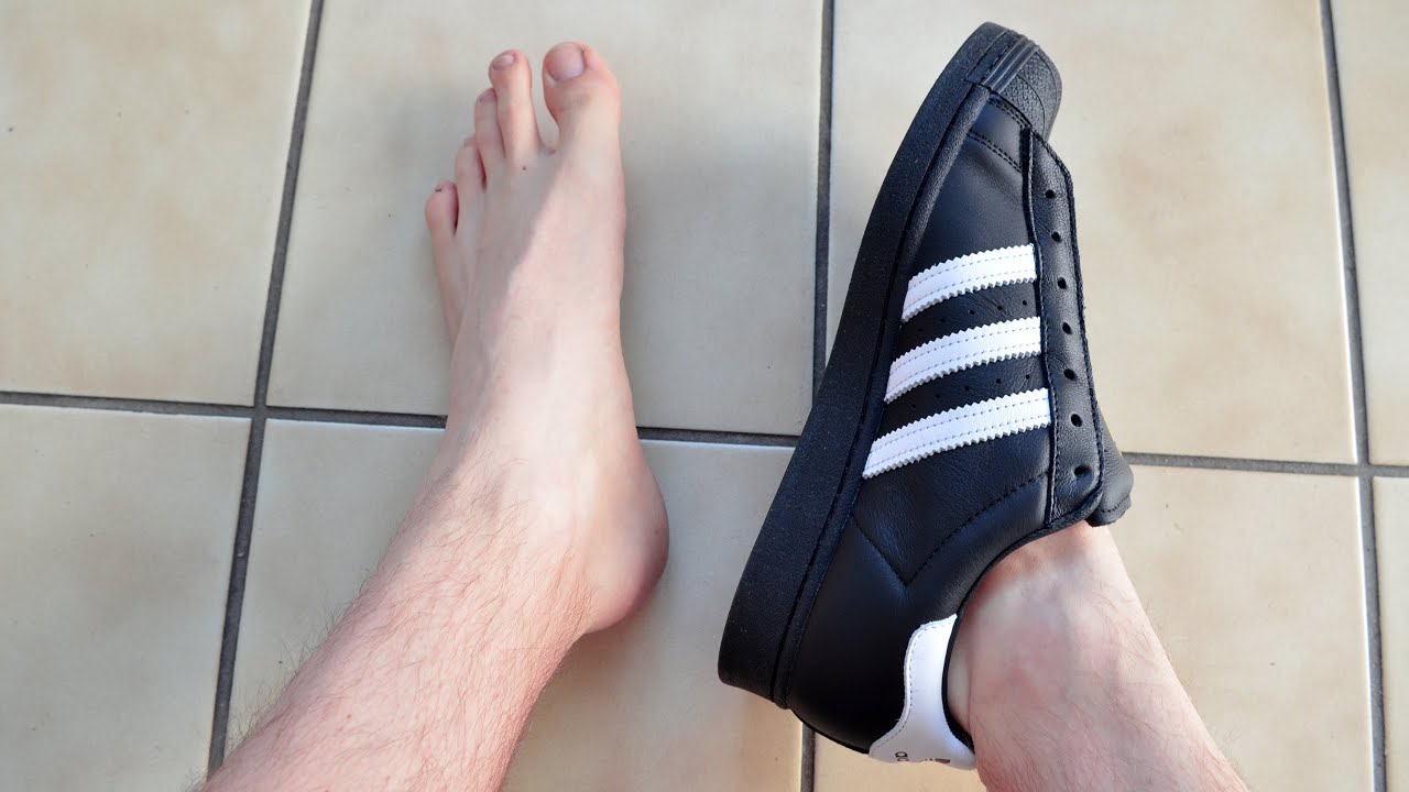 Adidas Superstar With vs Without Socks