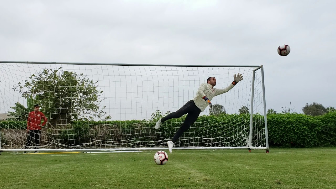 Entrenamiento de arqueros: José Carvallo y Patrick Zubczuk