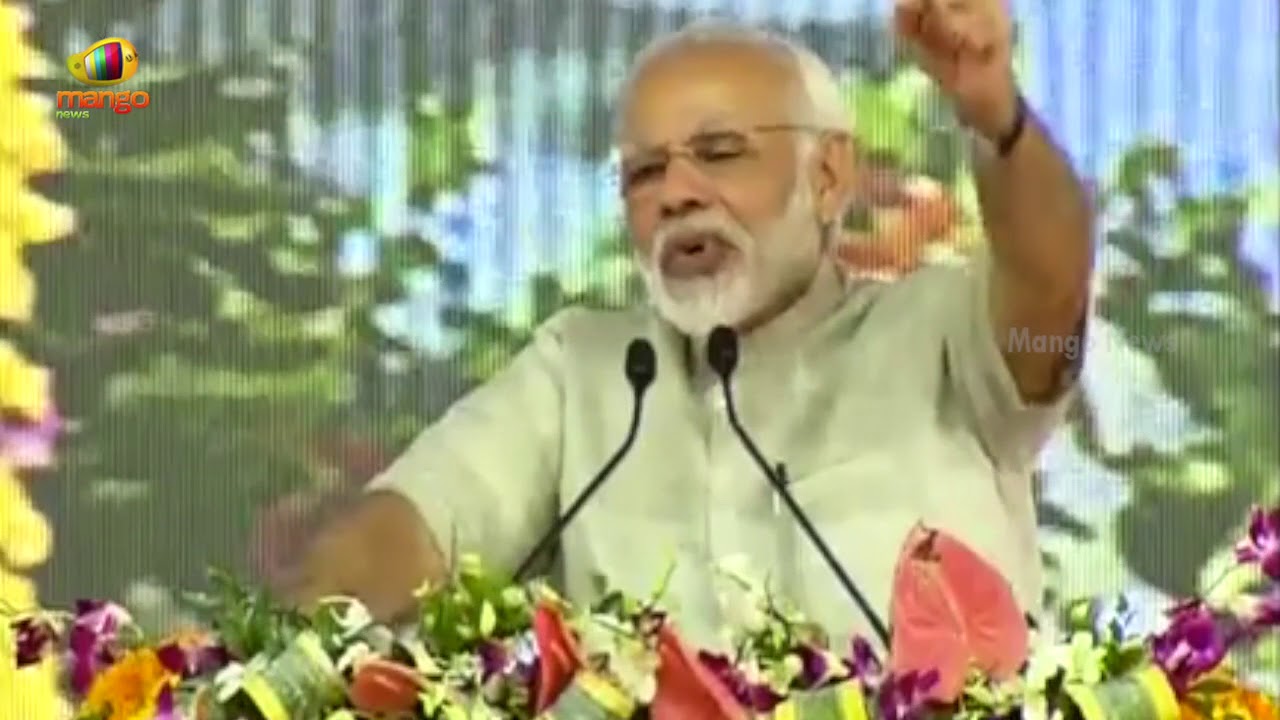 PM Modi Speech Laid Foundation Stone of Greenfield Airport at Rajkot, Gujarat | Mango News
