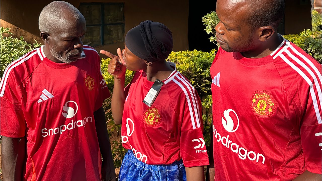 MANCHESTER UNITED FAMILY - AWINJA