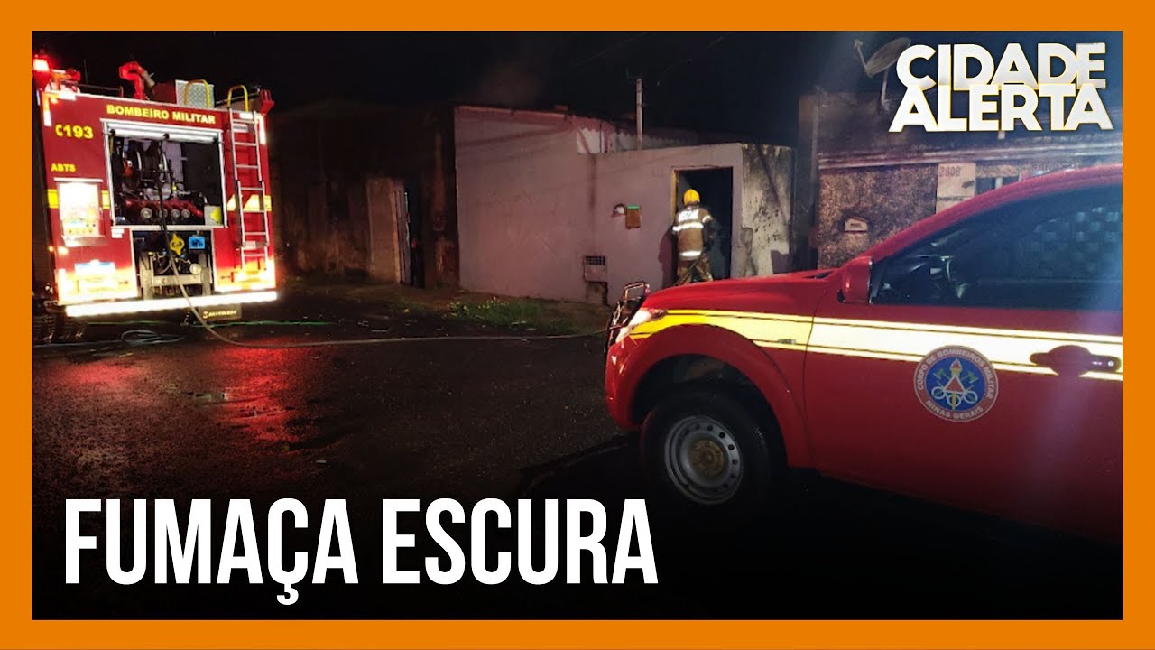 Fumaça escura assusta moradores: incêndio em residência no Parque das Gameleiras, em Uberaba