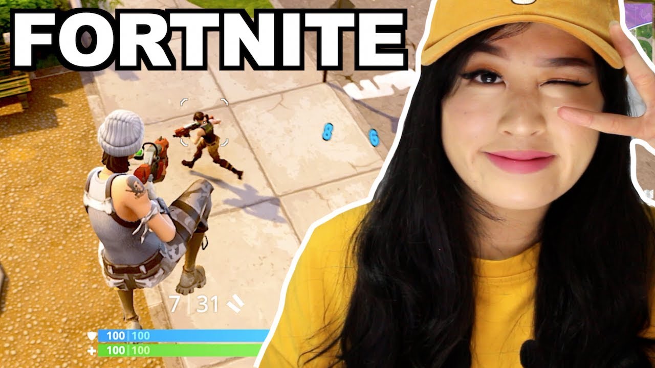 PLAYING FORTNITE BATTLE ROYALE!