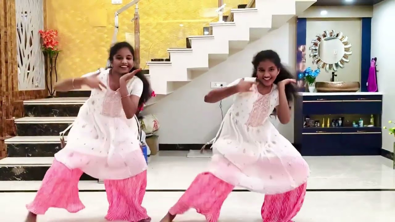  Vaamo Vaayo Song Dance Cover | 👯‍♀️ Twin Girls Dance | Bharta Mahasayulaki Wignapti 💃❤️