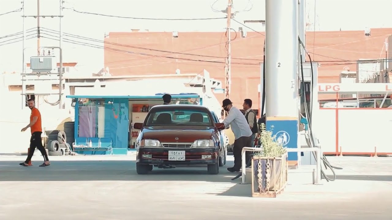 الكاميرا الخفية  في كوردستان كاميرا ڤەشارتى  ته ئاڤا كريه سيارامن  بينەده ر ئه كر دێ ئاگرى بەردەمێ😅