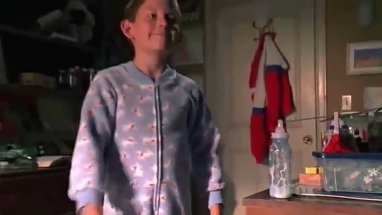 Malcolm in the Middle - Dewey quiere ser un bebé