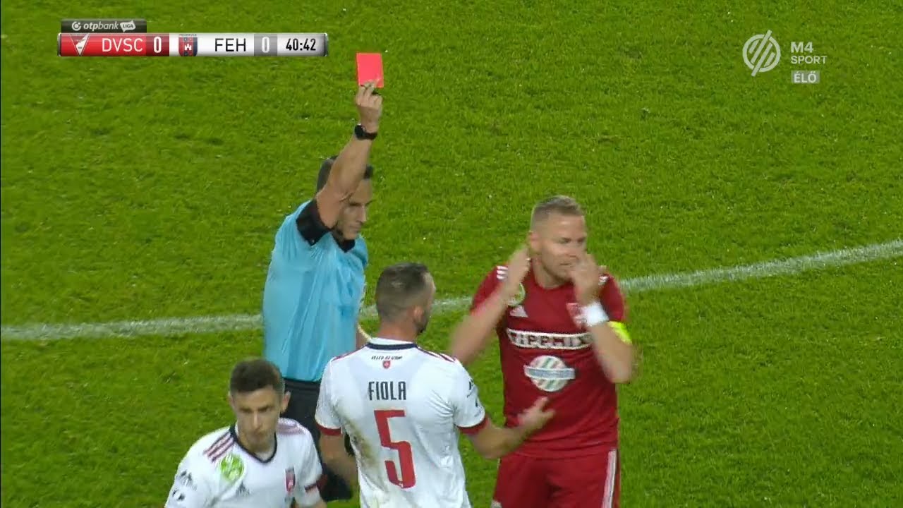 Dzsudzsák Balázs húsz percen belül kapott két sárgát a Fehérvár ellen​ | M4 Sport
