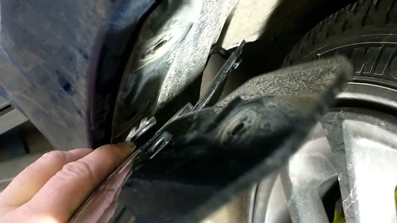 Установка брызговиков Rally Armor на Subaru STi 2020 года выпуска.