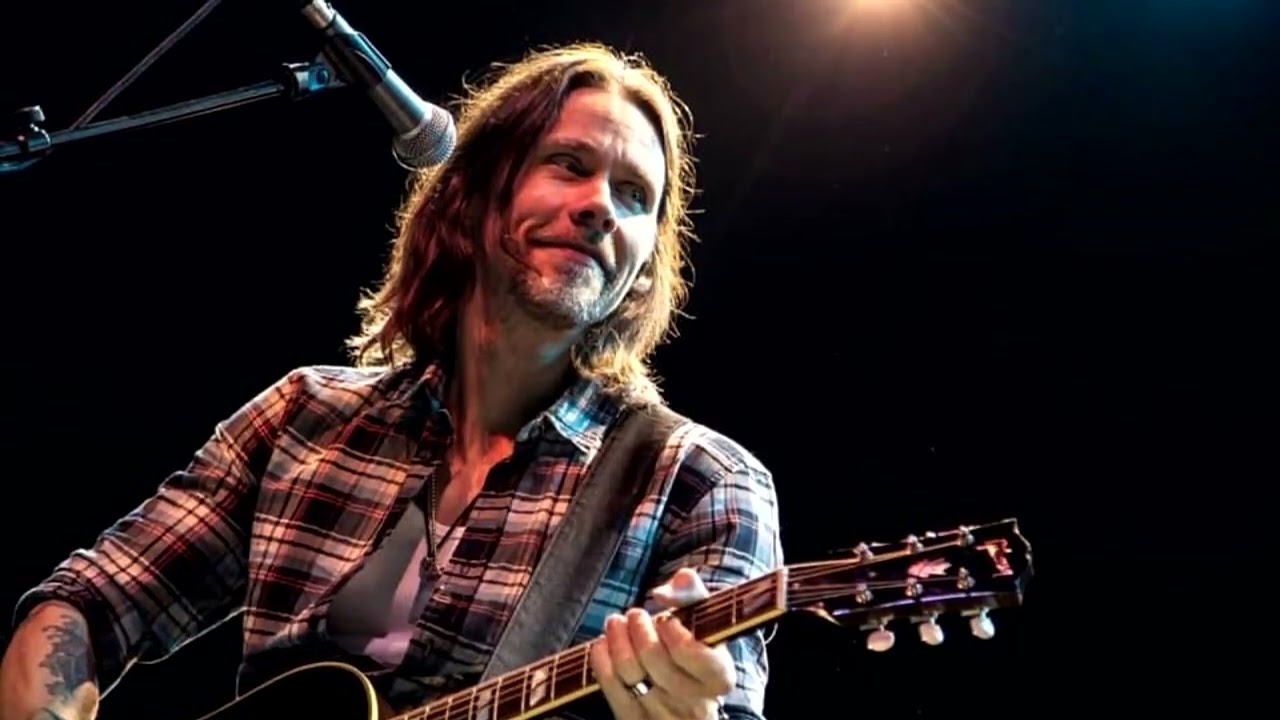 Myles Kennedy - One Fine Day (Subtítulos Español)