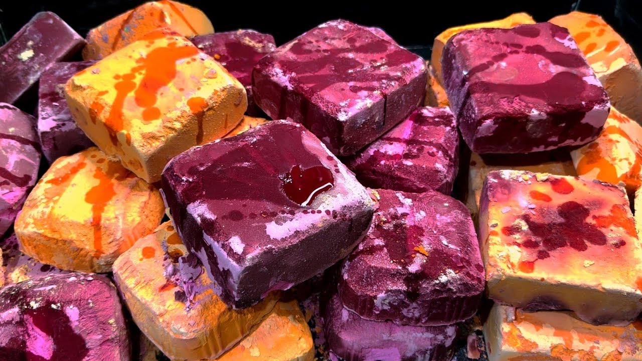 soft and dusty gym chalk blocks،oddly satisfying #asmr #satisfying #relaxing 