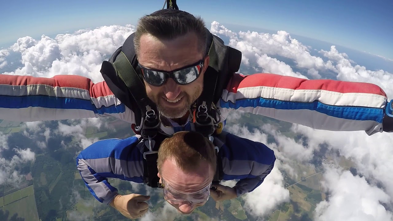 Skydive from 4.2km, Rapla airfield 02/06/2018