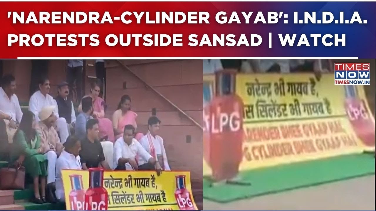 Parliament Erupts: INDIA Bloc's Priyanka-Akhilesh Lead LPG Crisis Protest Against Modi Govt | Watch
