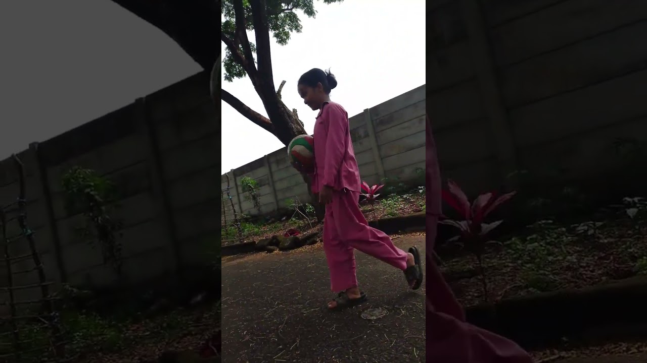 Makan bersama saat di kebun