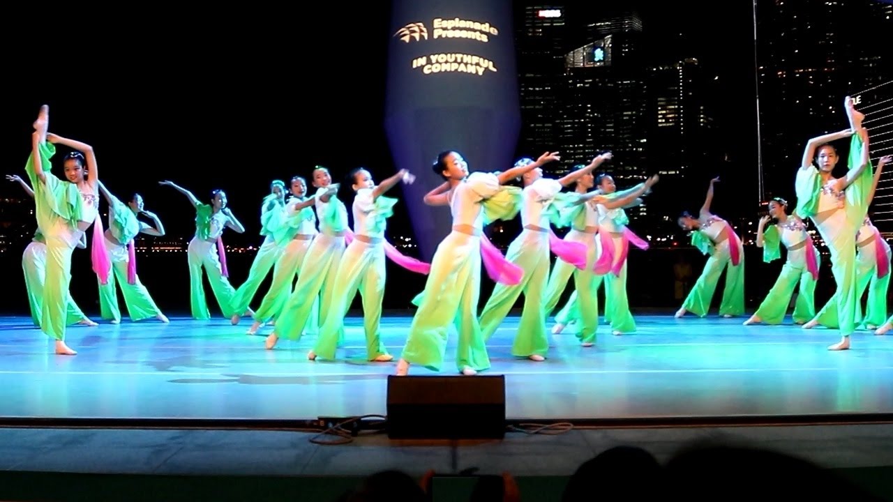 ★SCGS Dance at the Esplanade 2017 (Sec) - Chinese Dance Ta4 Chun1 踏春 (SCGS SYF 2017 Dance) 6of8 [HD]