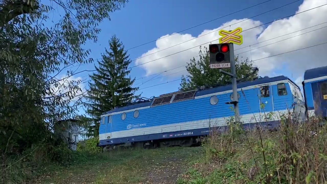 Železniční přejezd Okrouhlice #3