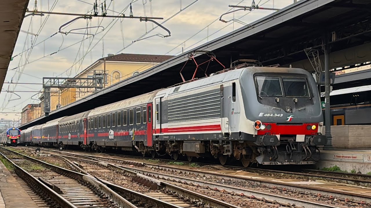 TRENI PARTICOLARI, STORICI E MERCI IN ARRIVO, PARTENZA E TRANSITO ALLA STAZIONE DI BOLOGNA CENTRALE!