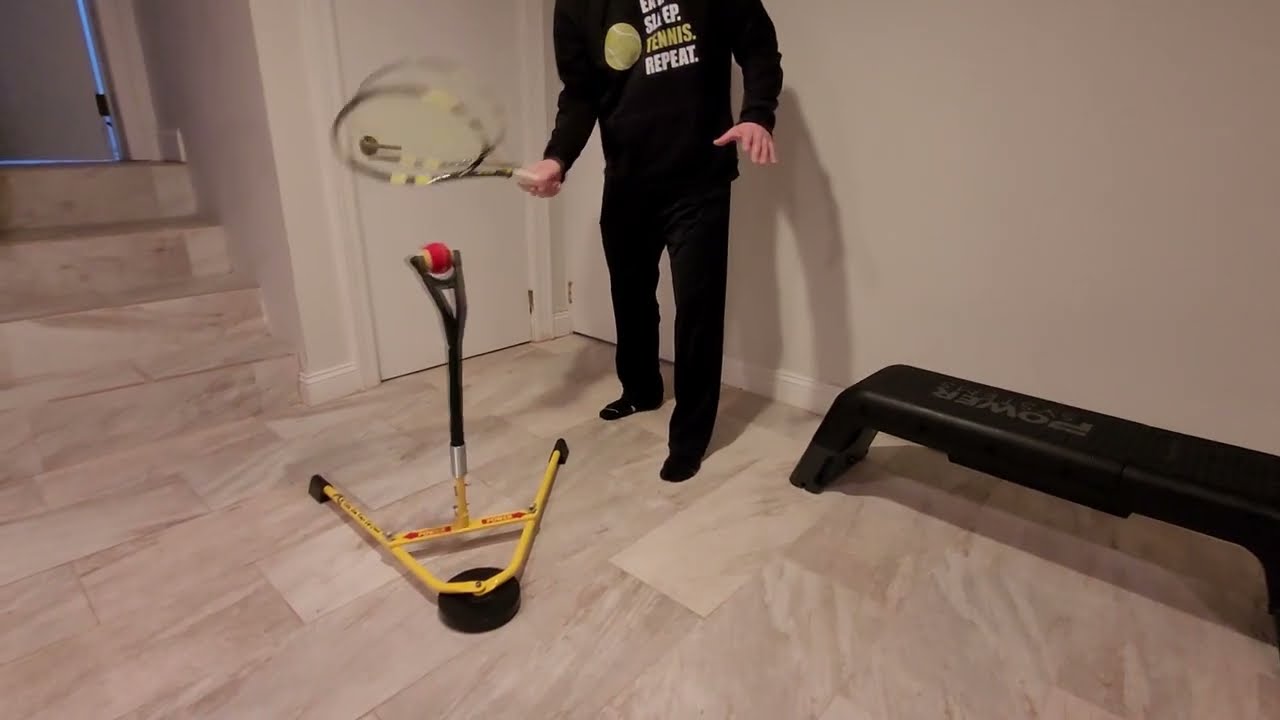 Billie Jean King&rsquo;s Eye Coach Pro Tennis Training System, Portable Tennis